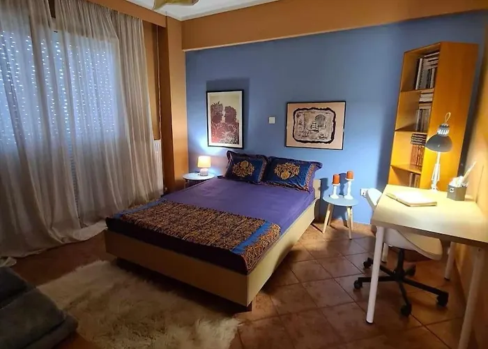 Όμορφο, Άνετο Ζεστά Διακοσμημένο Διαμέρισμα